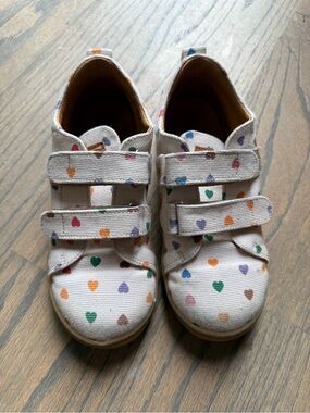 Angulus kids cream heart shaped fabric sneaker